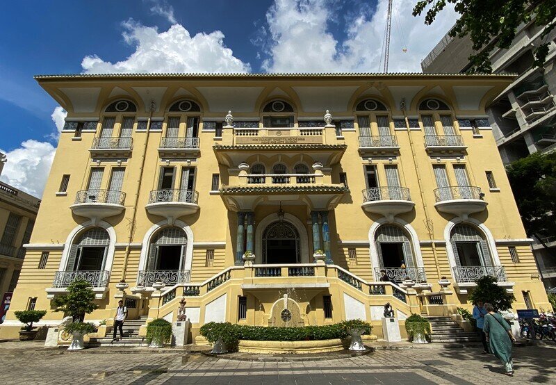 can-canh-dinh-thu-lap-thang-may-go-doc-nhat-vo-nhi-tai-viet-nam%20(11)