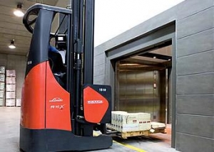 Thang máy tải hàng 