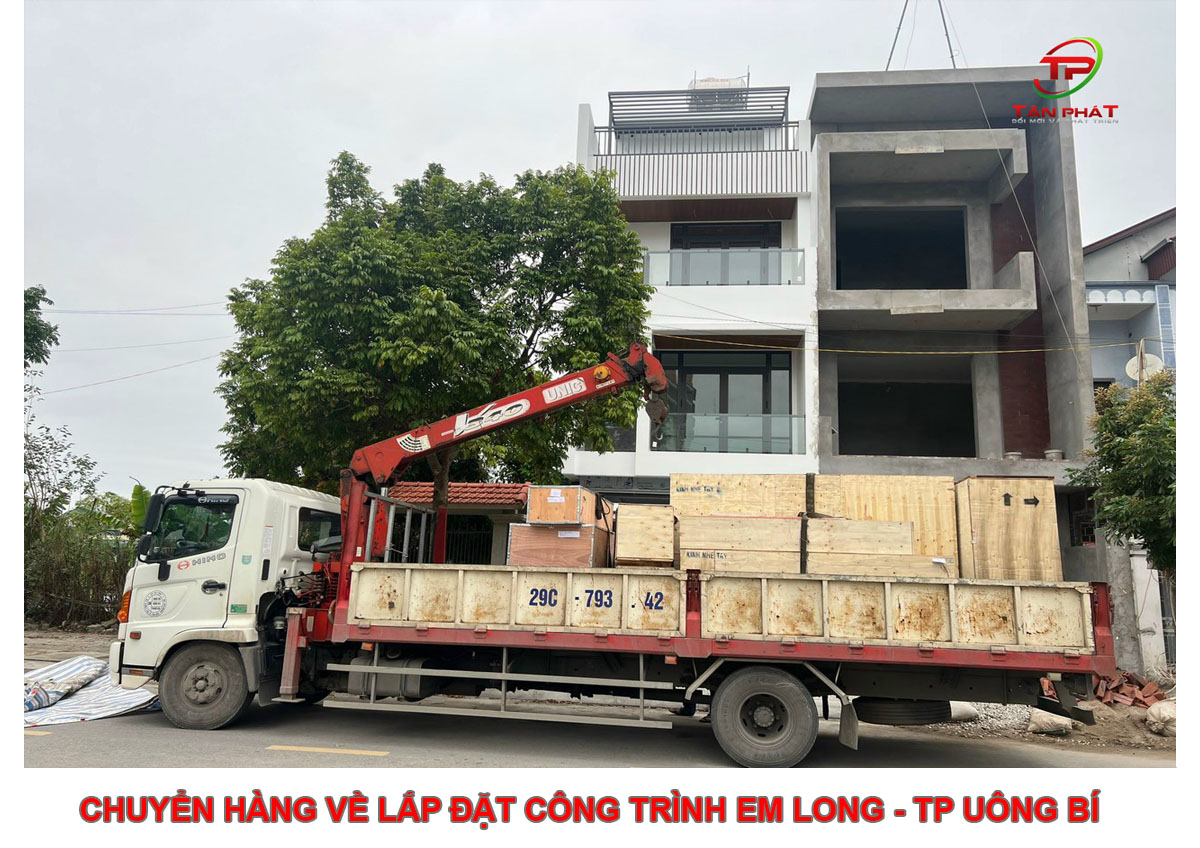 Chuyển hàng về lắp đặt công trình em Long - Tp Uông Bí